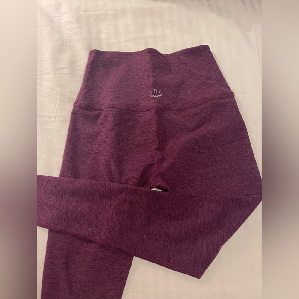 Beyond Yoga Leggings Size Medium